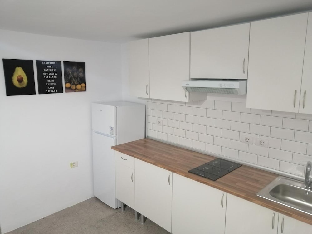 Фото Hostal Alcaravaneras