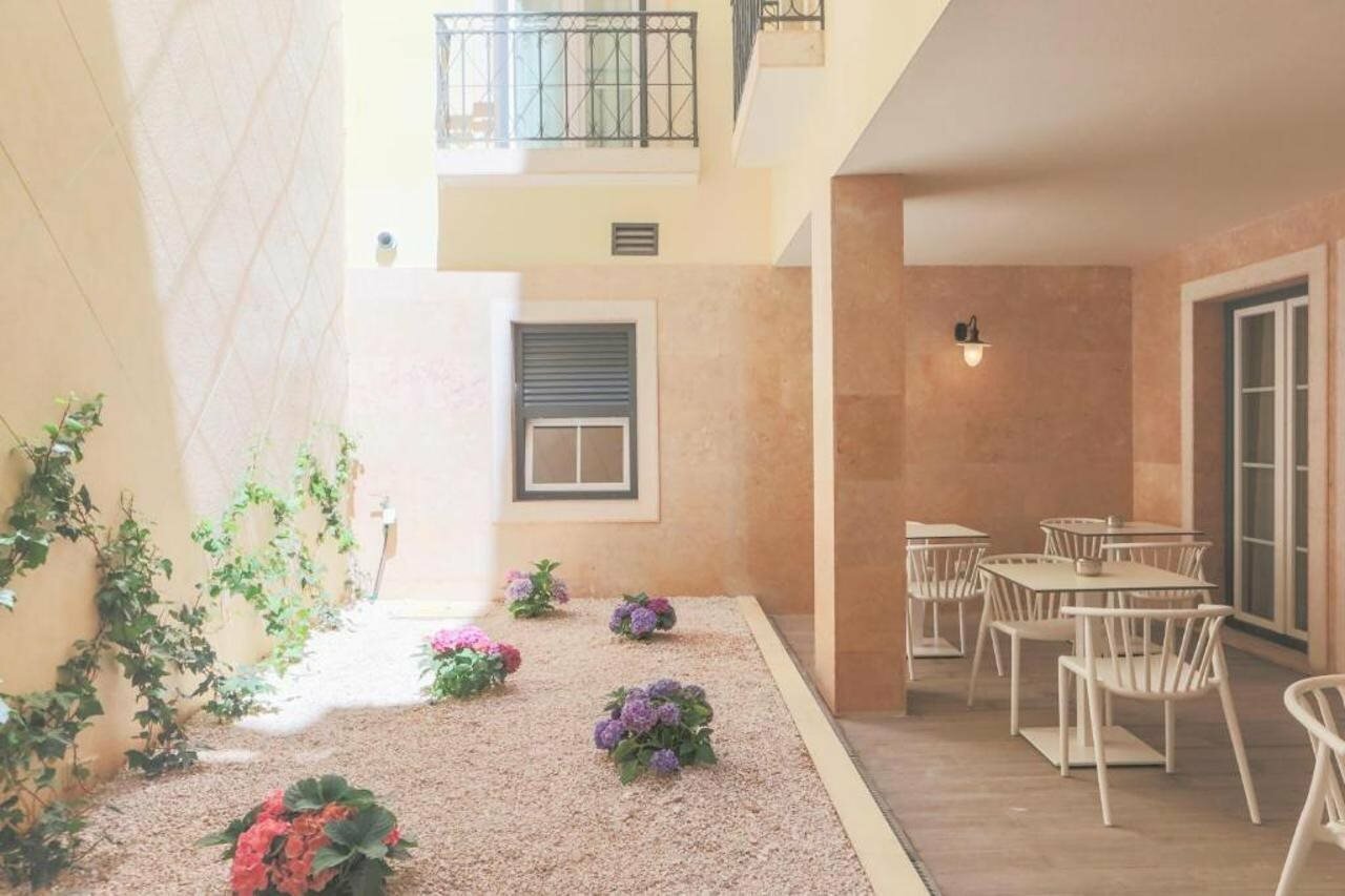 Фото Mouraria Lisboa Hotel