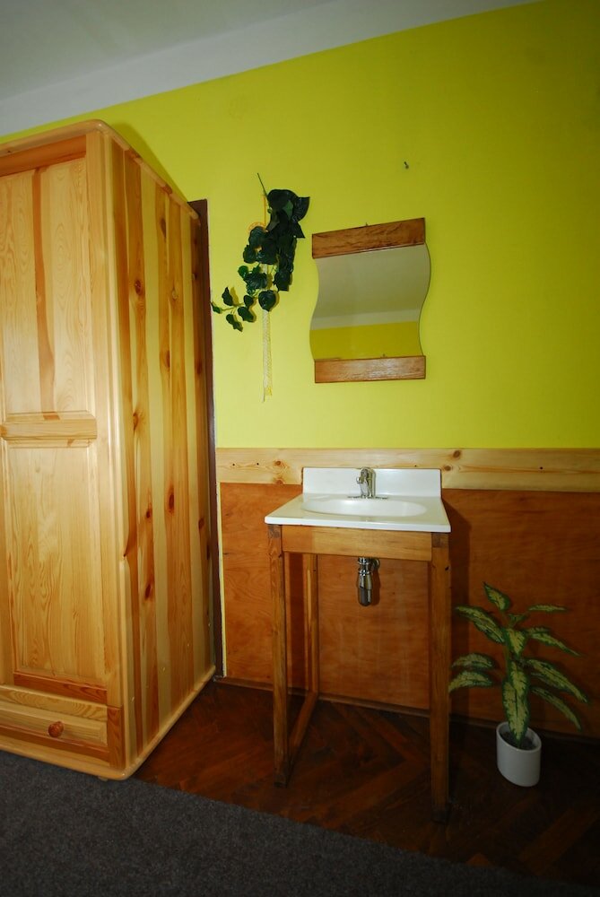 Фото Privat Henry