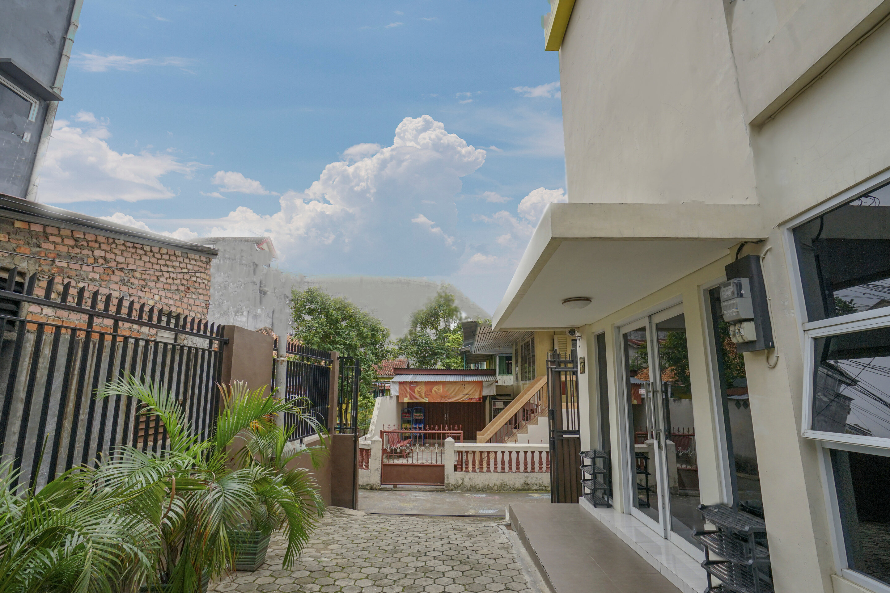 Фото Spot On 2246 Kost 97 Syariah