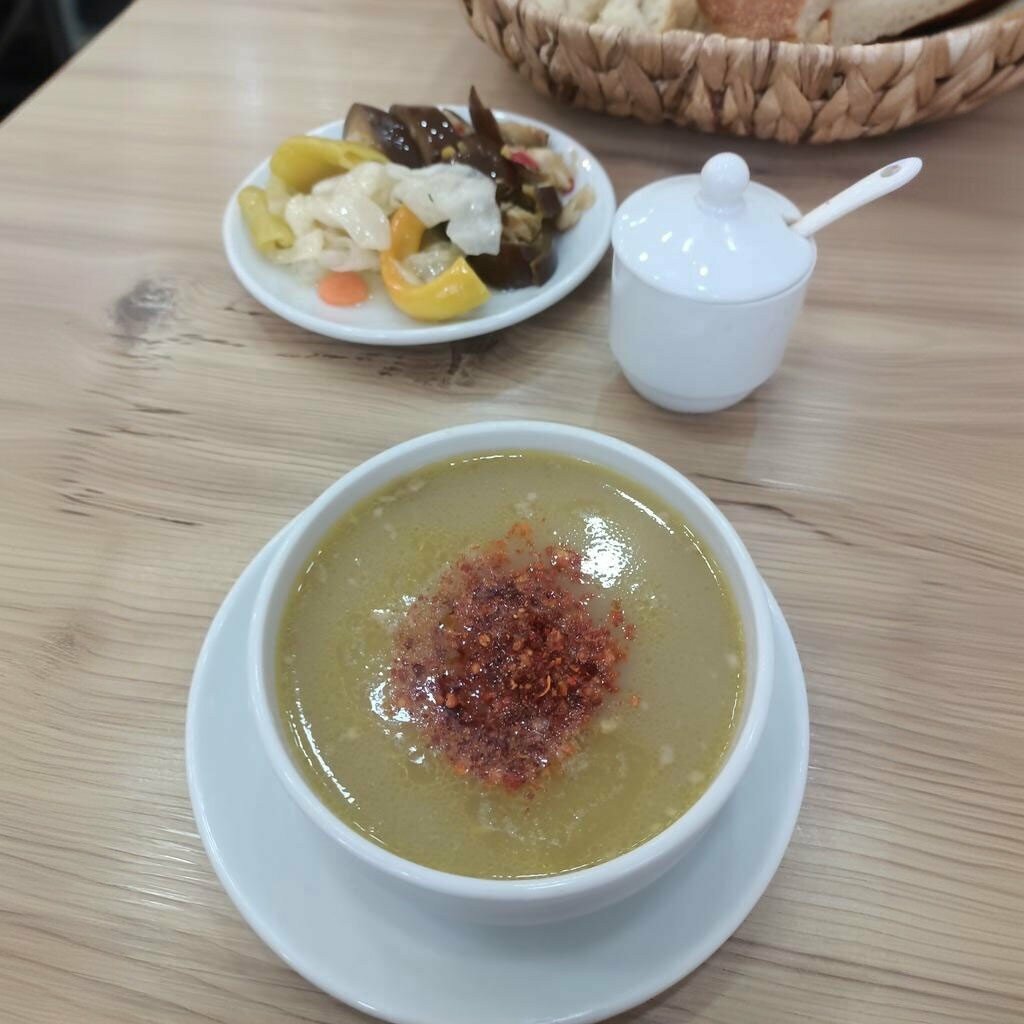 Cafe Tarzan, Biga, photo