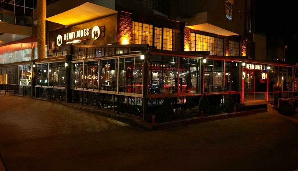 Cafe Henry Jones, Nigde, photo