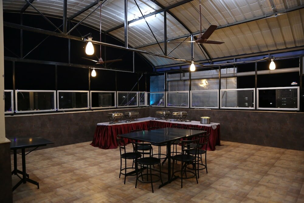 Фото Hotel Spr Inn