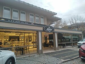 Manolya  (Istanbul, Uskudar, Kisikli Avenue, 103A), confectionary