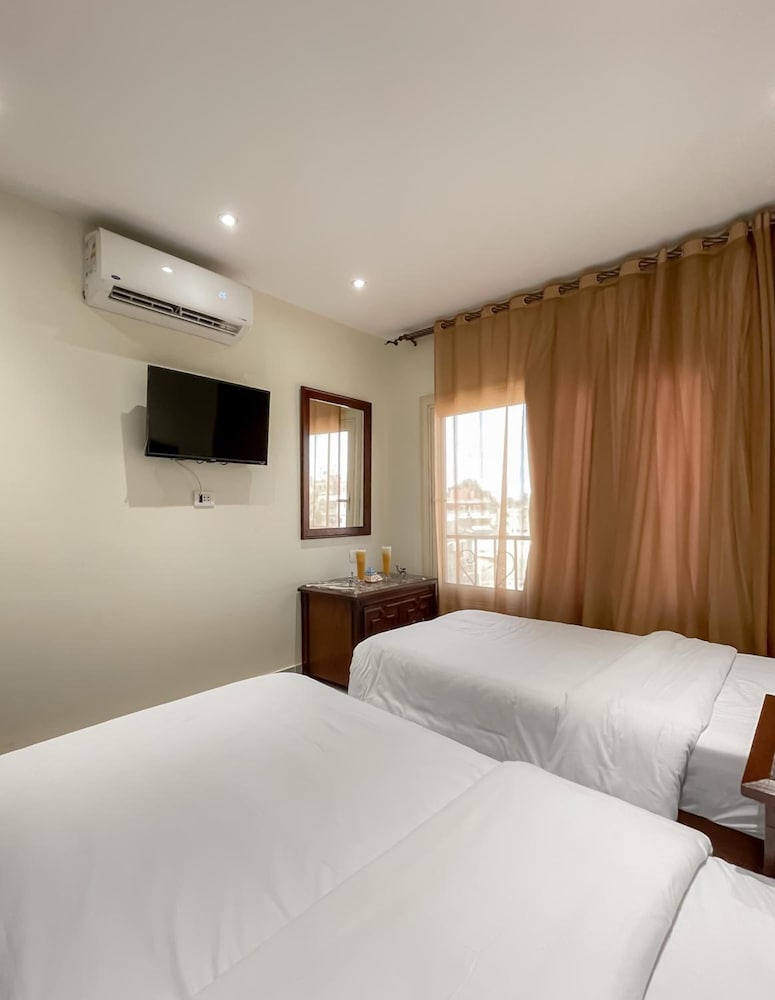 Фото Sphinx Golden Gate Inn