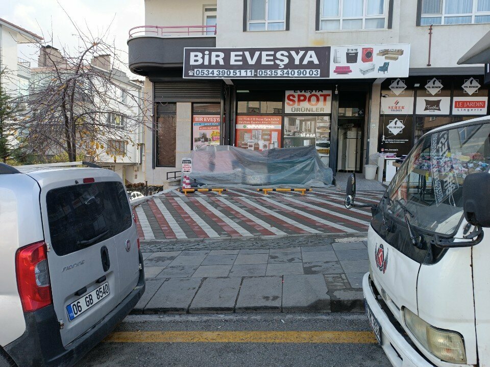 Second-hand shop Bir Evesya, Ankara, photo