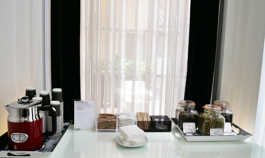 Фото Chic & Basic Born Boutique Hotel