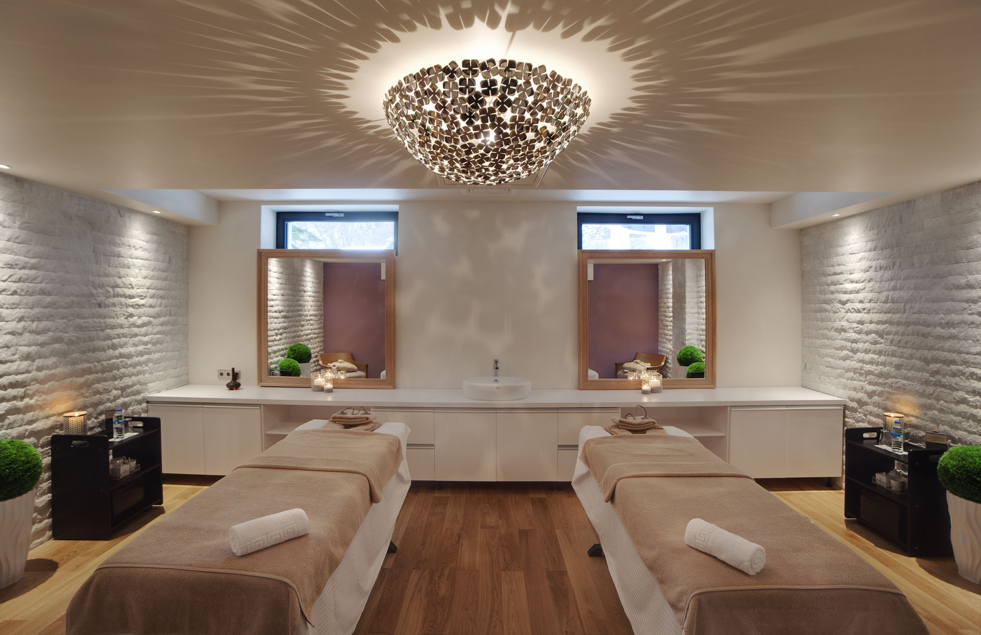 Фото Crowne Plaza Borjomi 