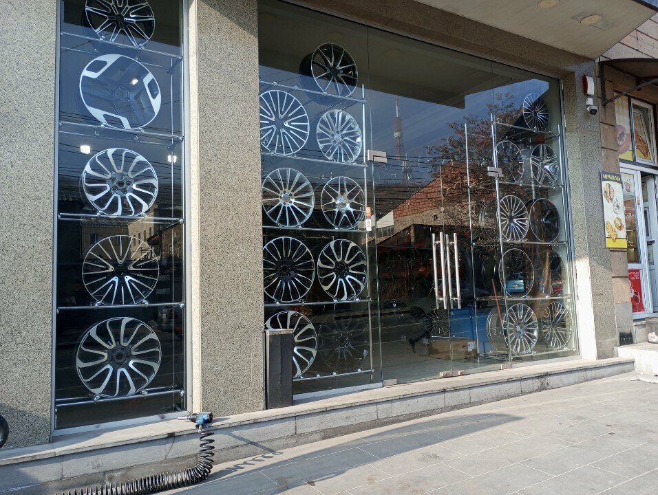 Tires and wheels Winda Boto, Yerevan, photo