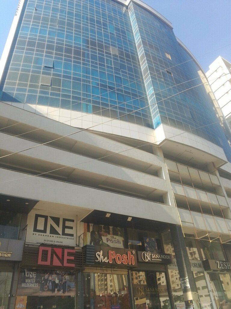 Shoe store Heels, Karachi, photo