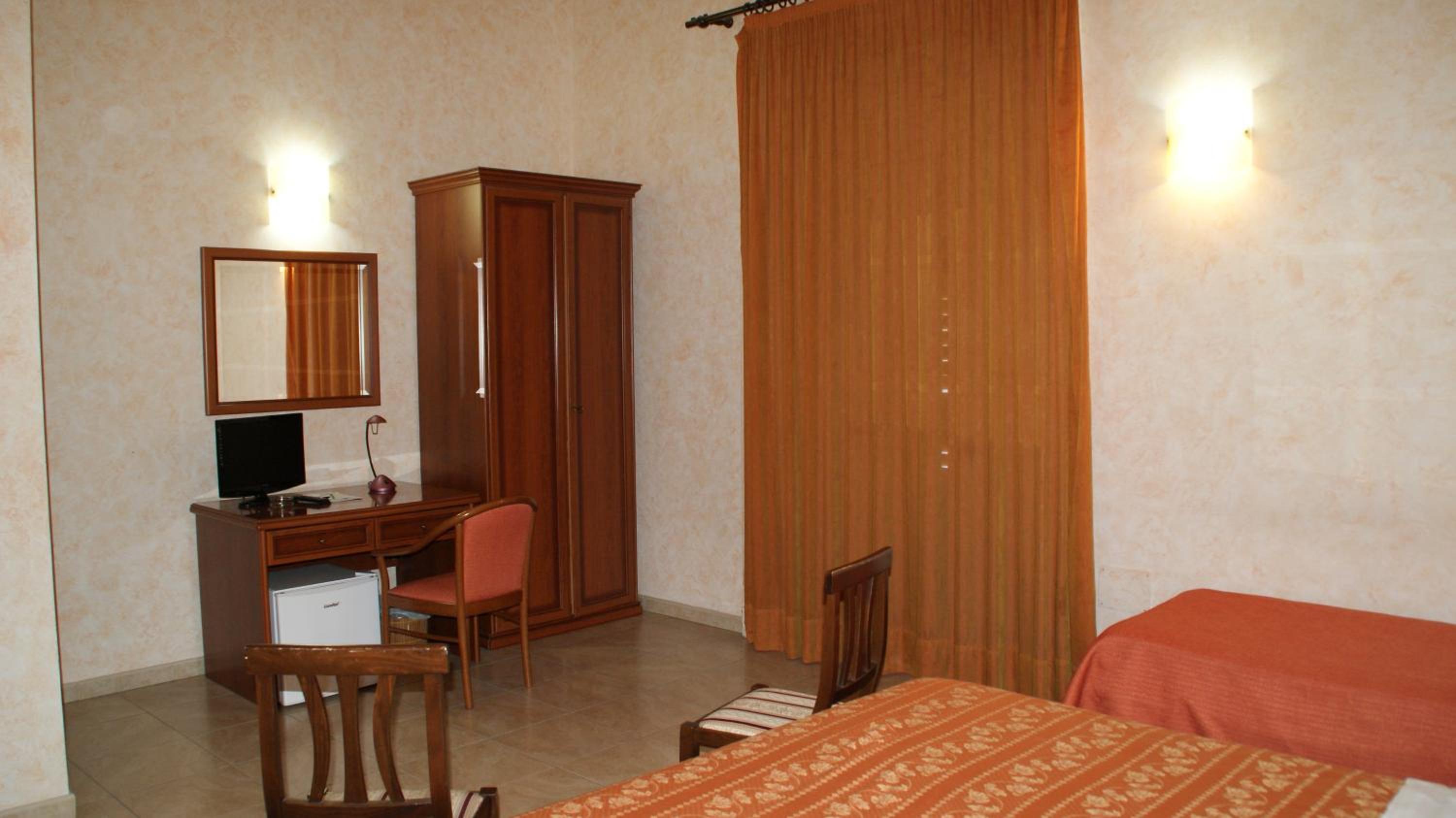 Фото Hotel Gresi