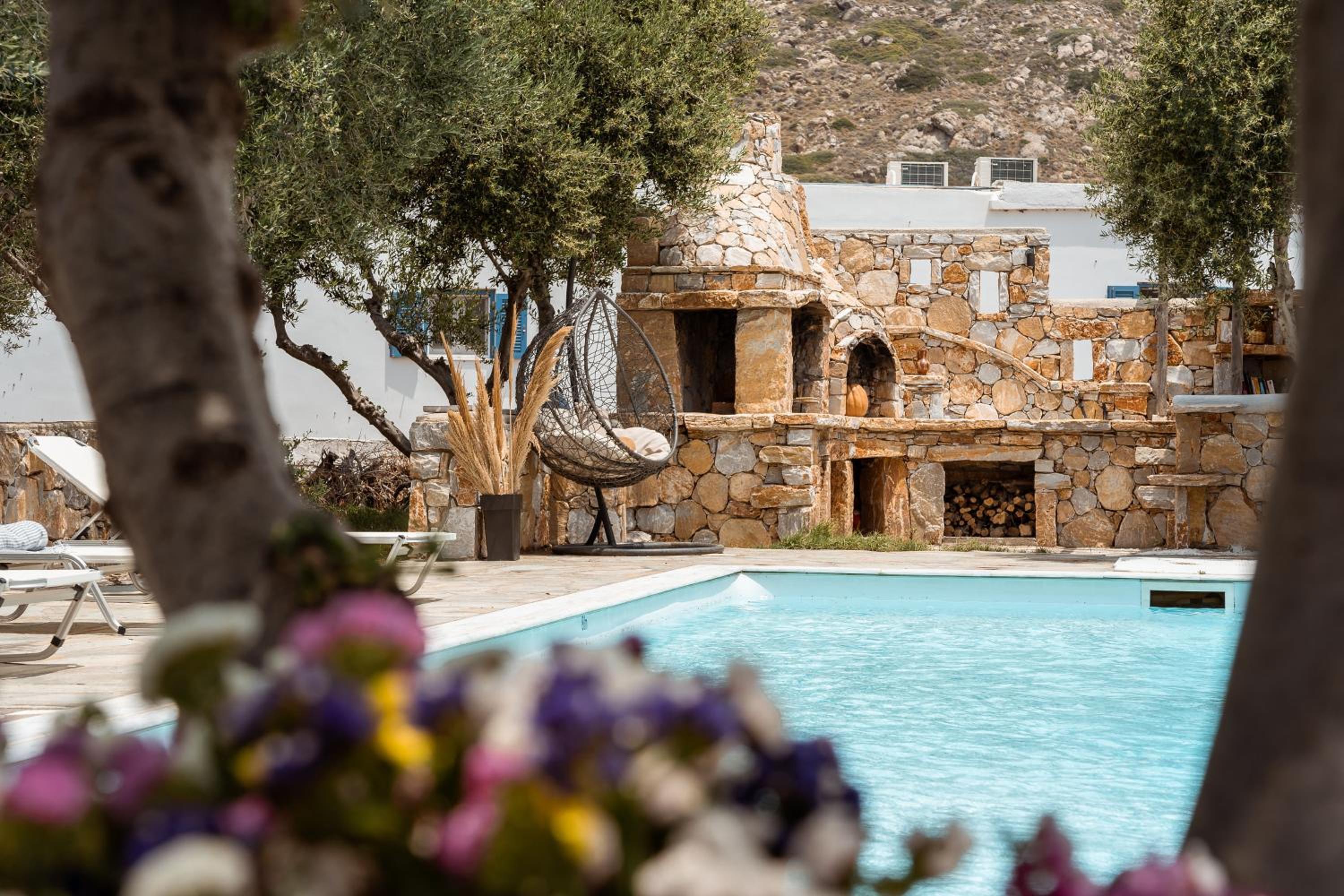 Фото Diamantis Studios