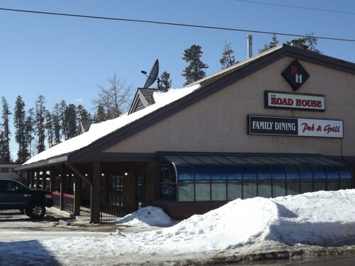 Гостиница Canadas Best Value Inn Whitecourt