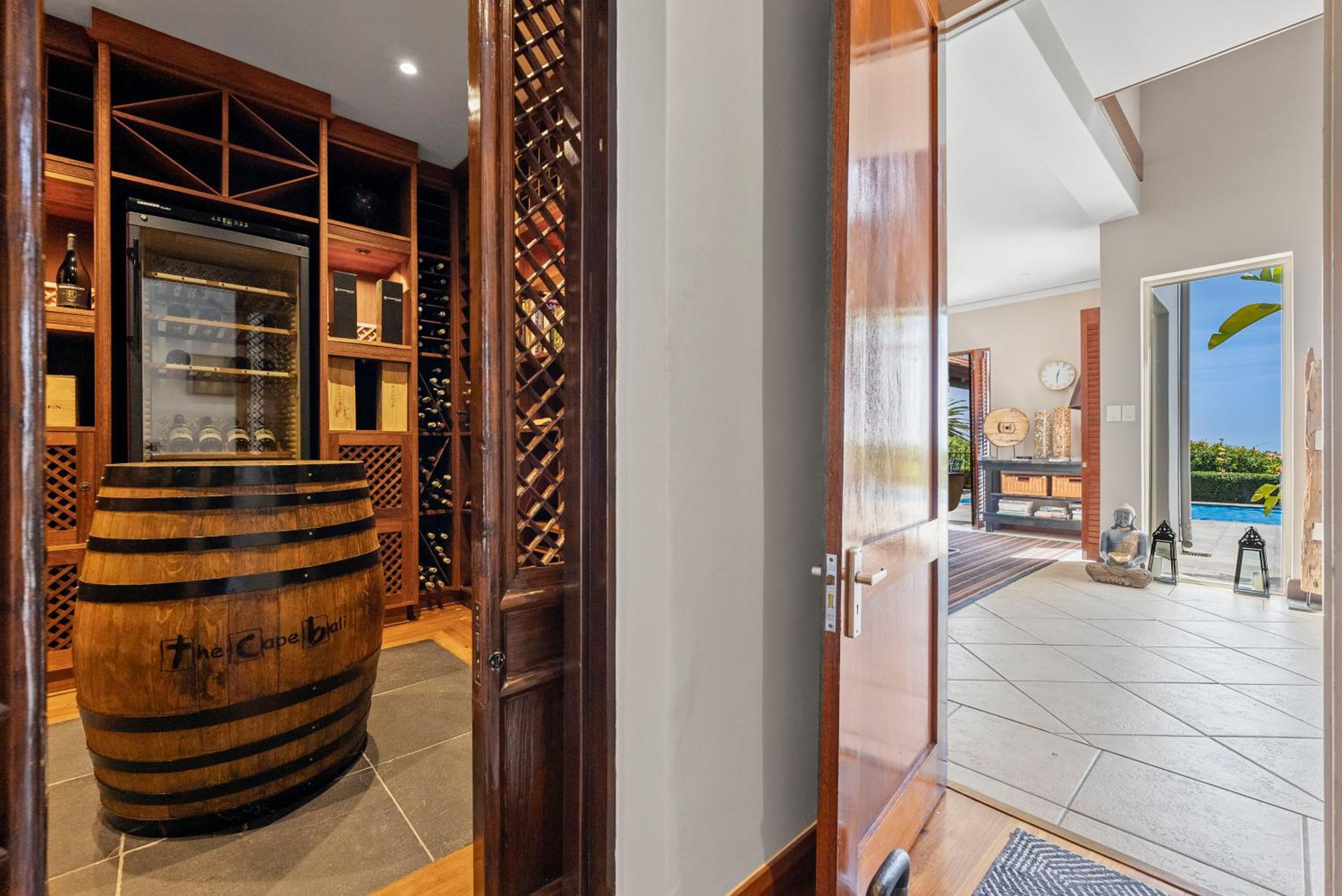 Фото The Cape Bali