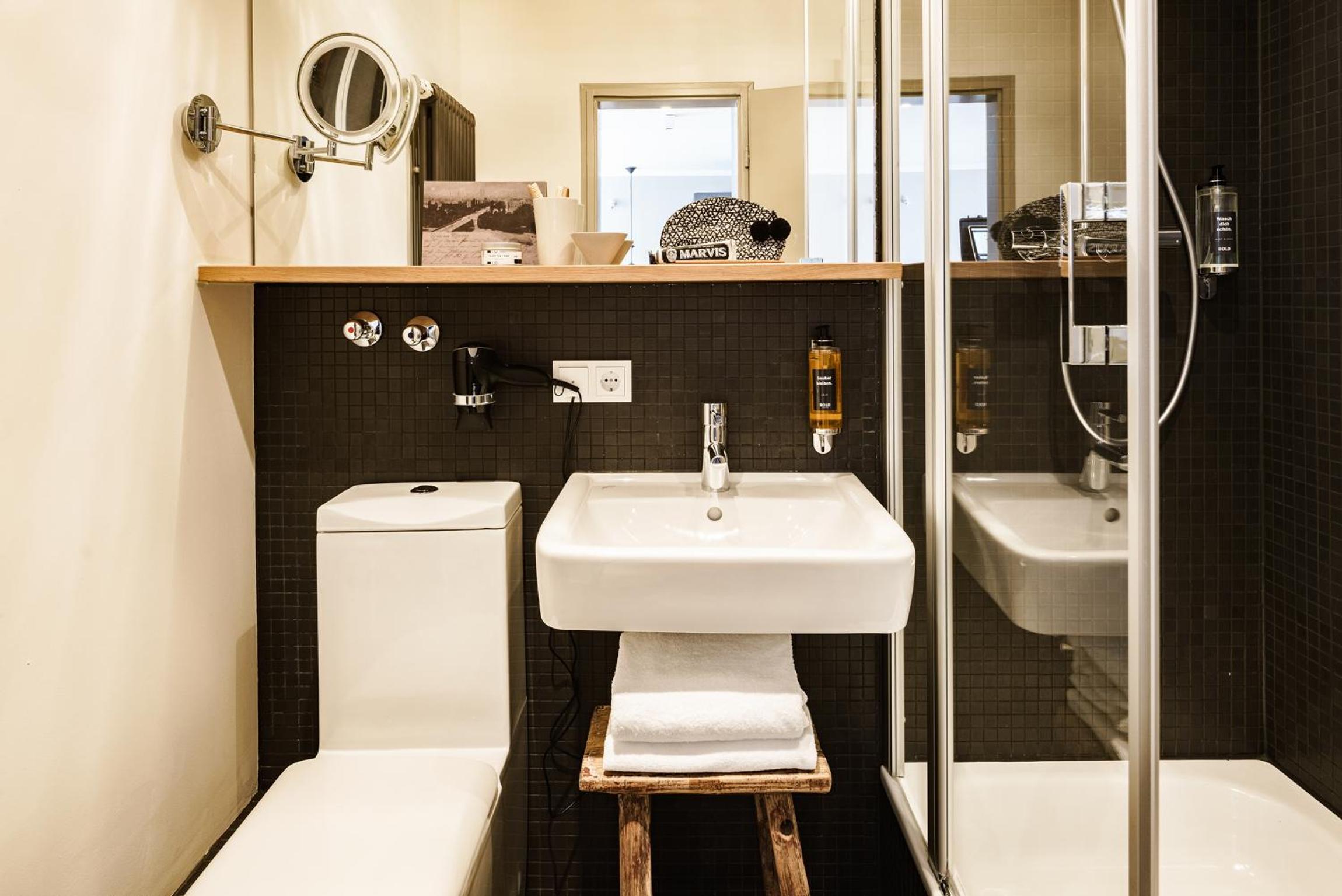 Фото Bold Hotel München Zentrum