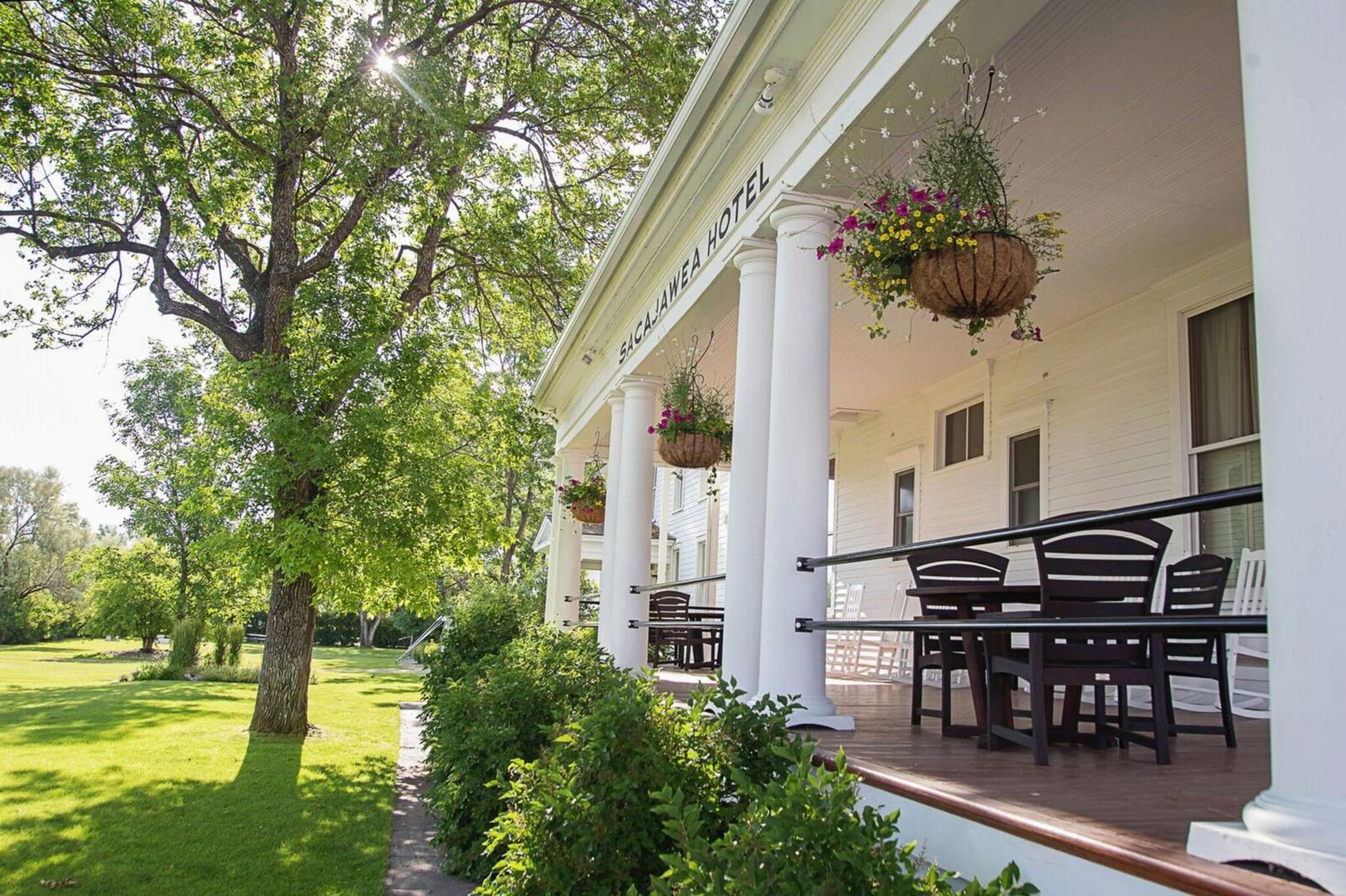 Фото Sacajawea Hotel