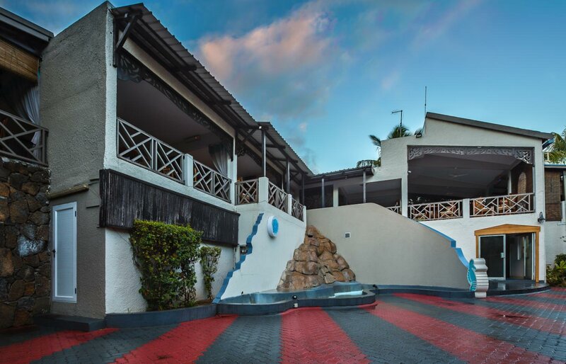 Гостиница Le Grand Bleu Hotel
