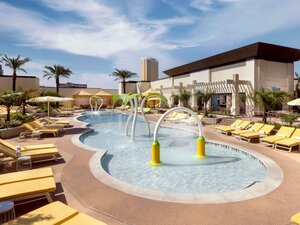 Гостиница Las Vegas Hilton at Resorts World