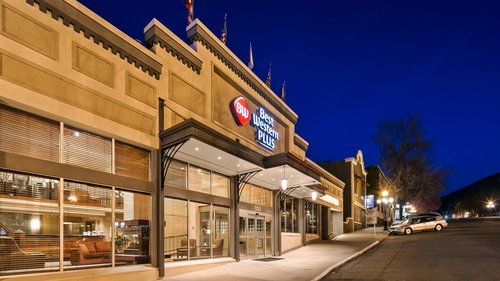 Гостиница Best Western Plus Baker Street Inn в Нельсоне