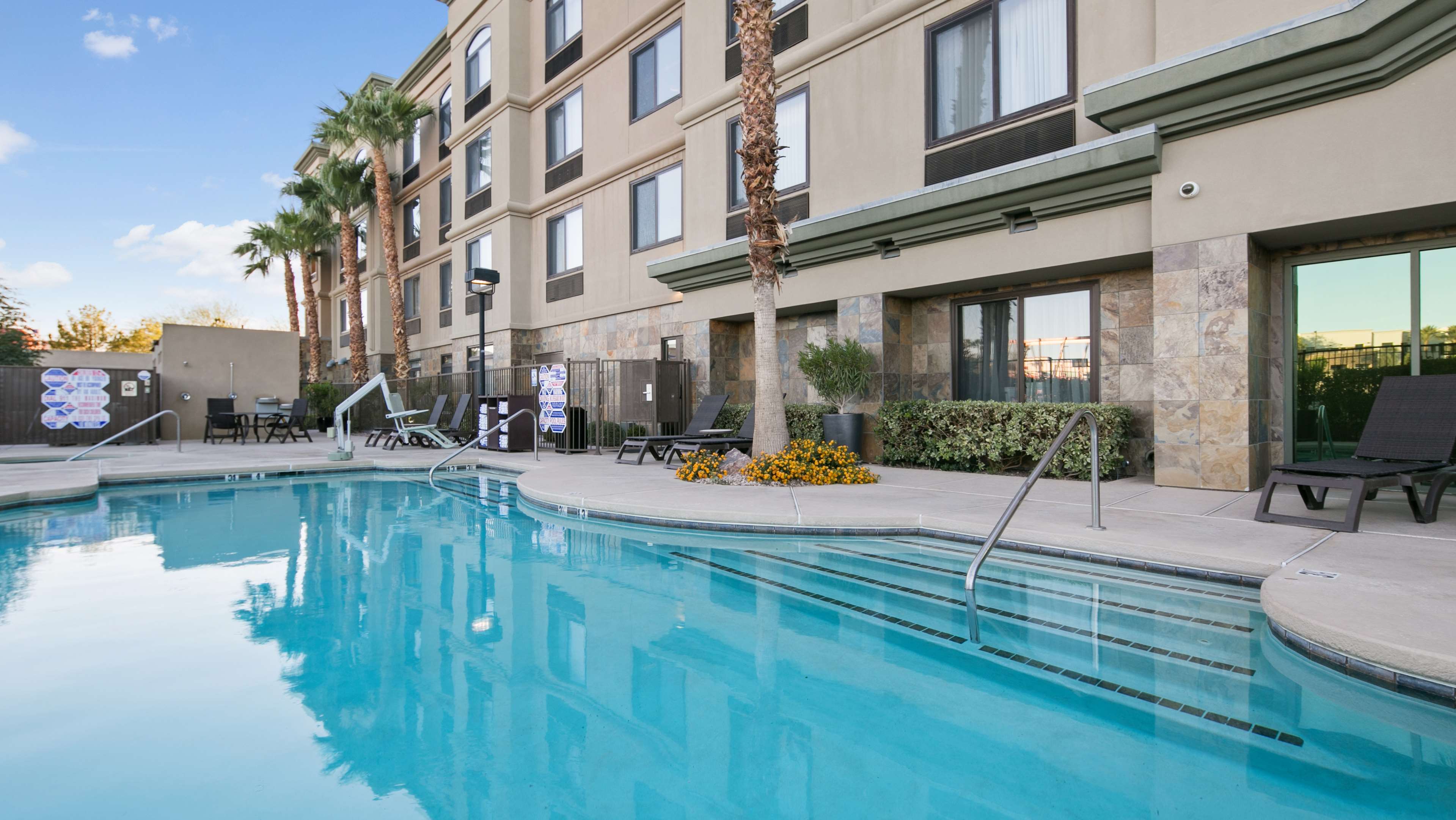 Фото Best Western Plus Las Vegas South Henderson