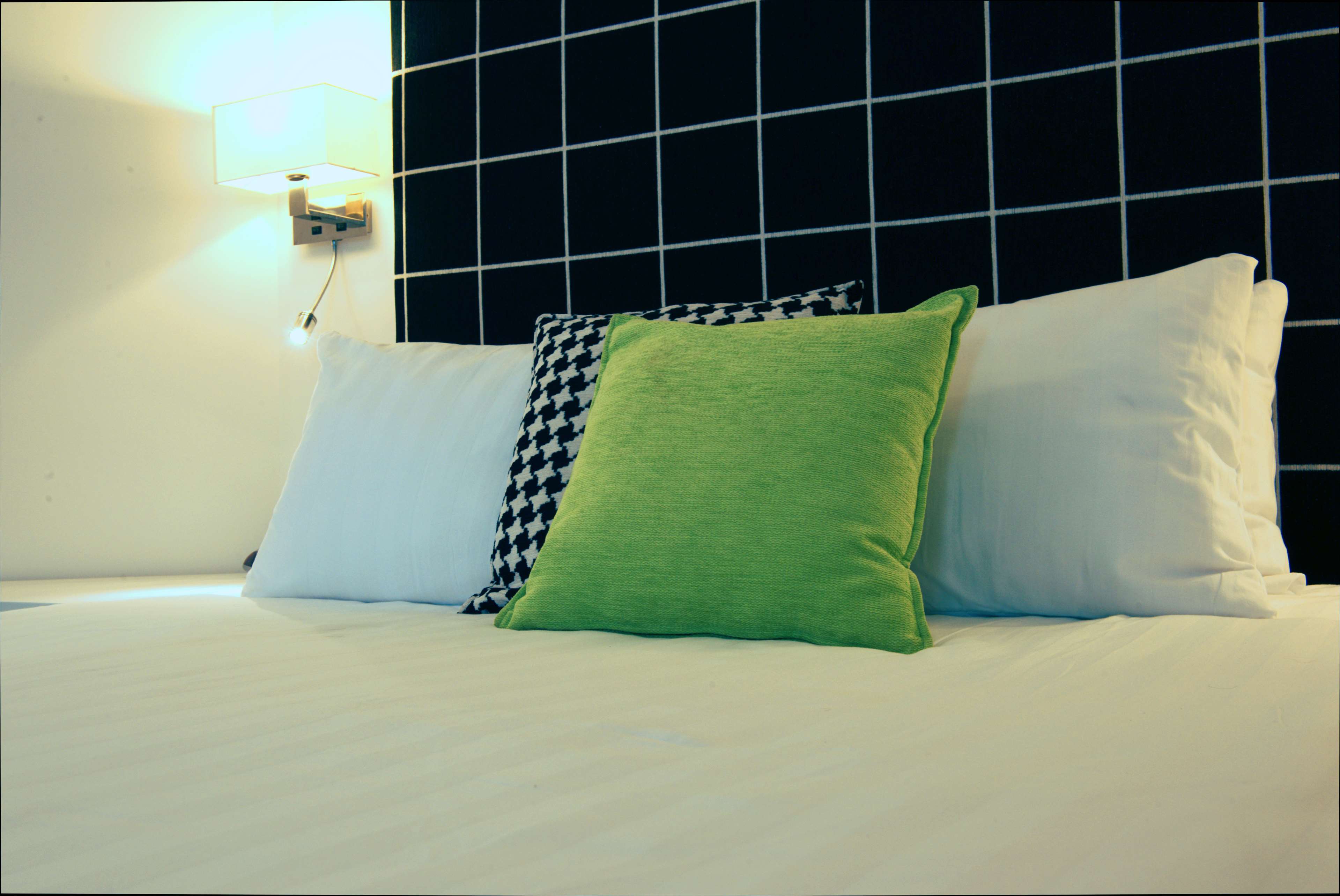 Фото Best Western Regency Suites Hotel