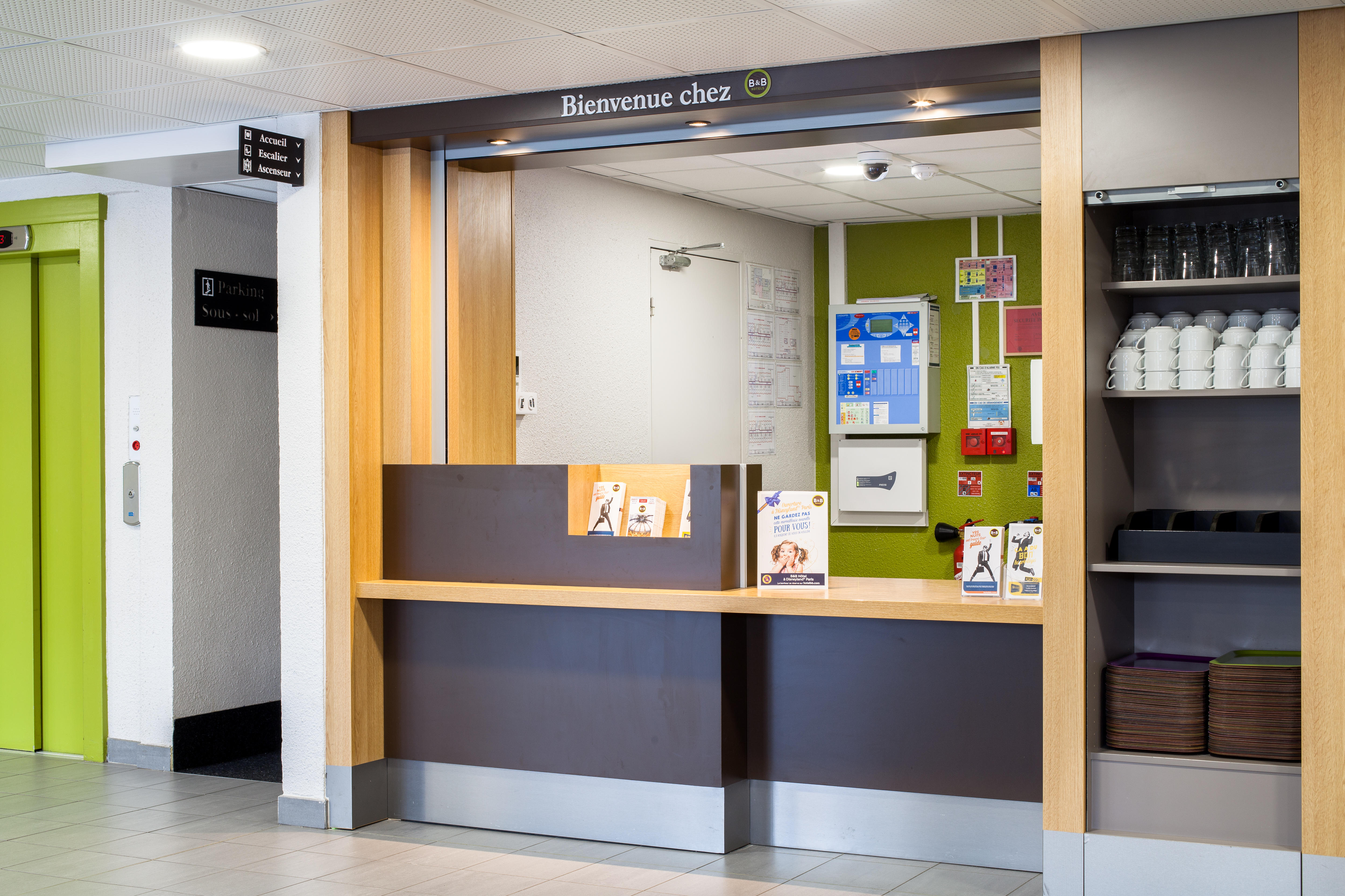 Фото B&b Hôtel Paris Châtillon