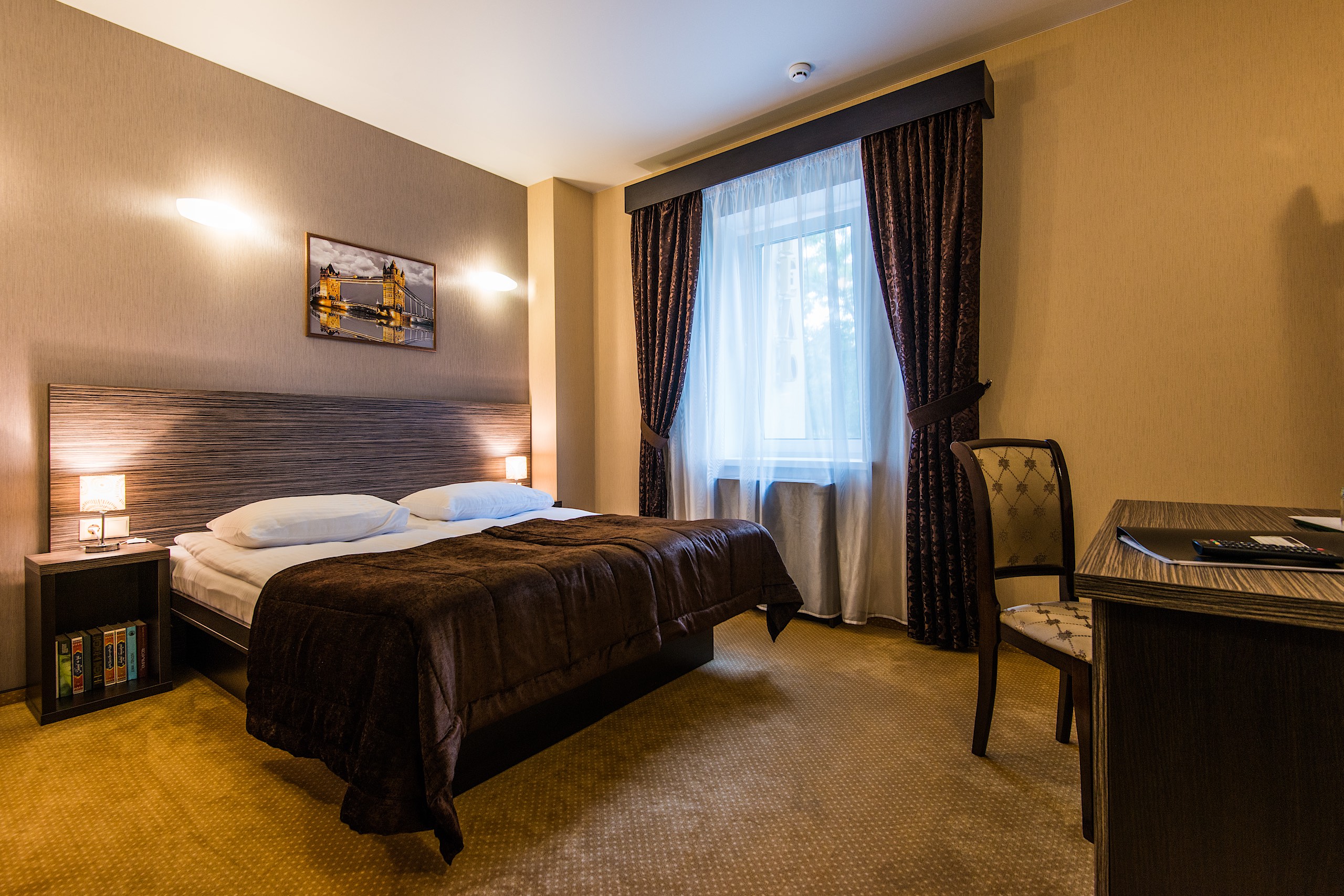 Фото отеля 1