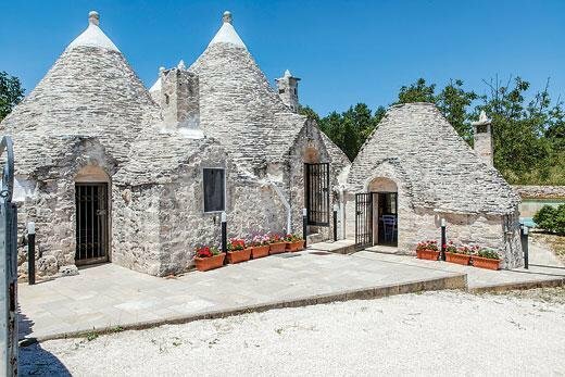 Hotel Trulli Rizzo, Apulia, photo