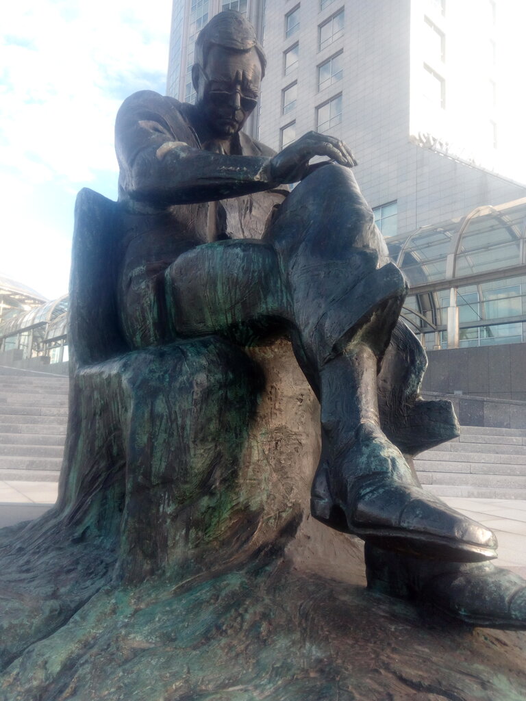 Жанровая скульптура Д. Д. Шостакович, Москва, фото
