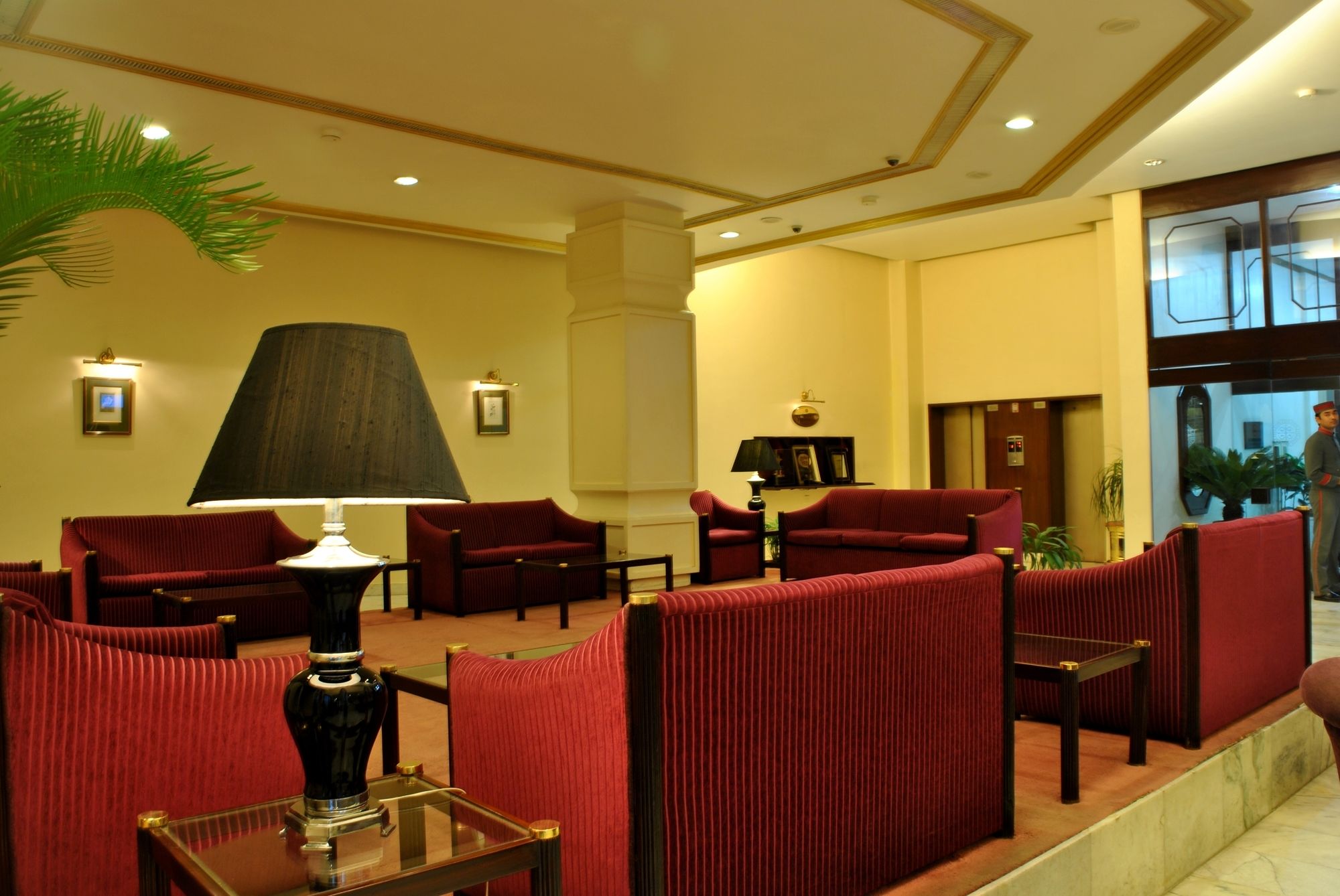 Фото Dynasty Hotel