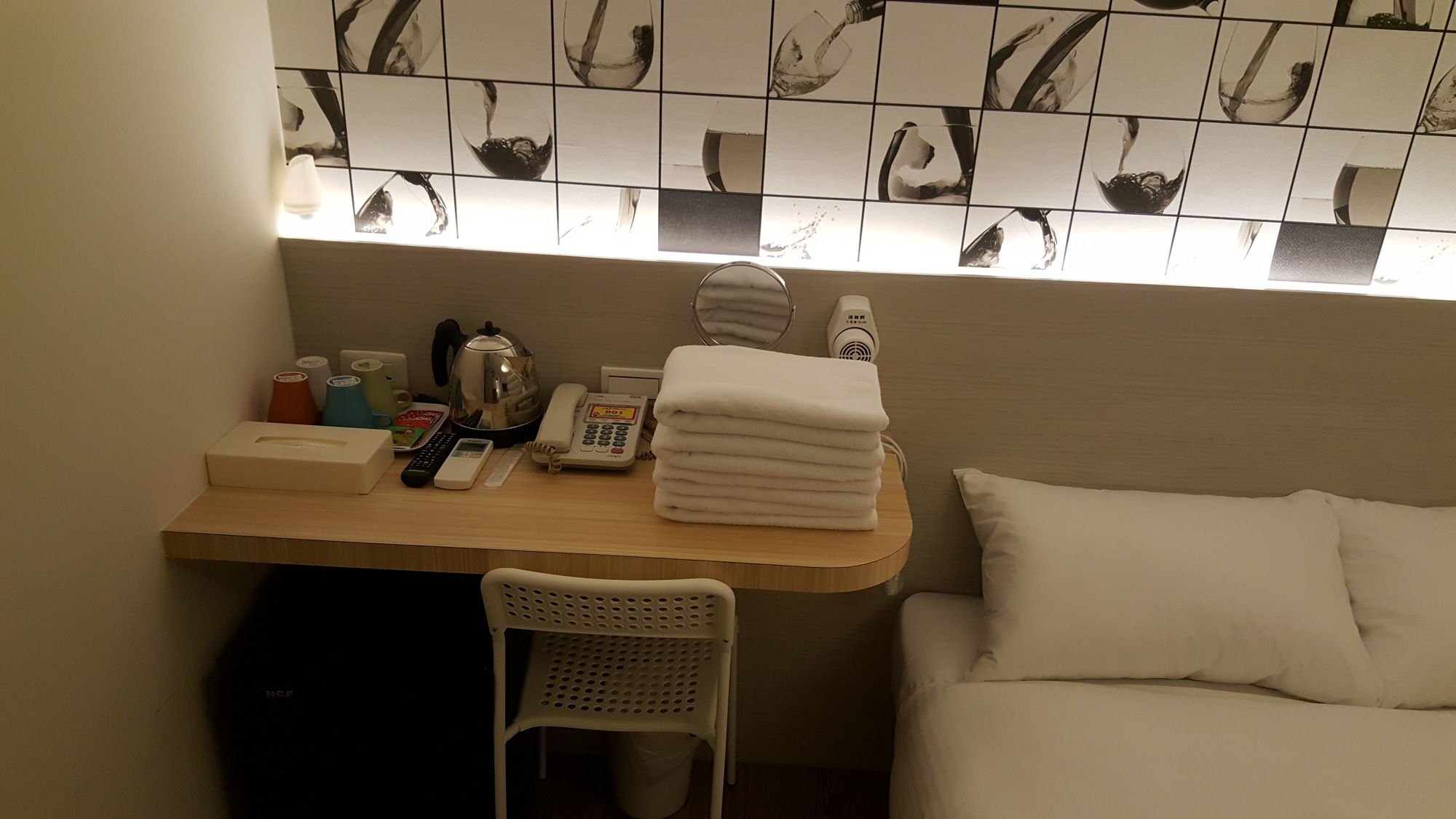 Фото Honey Prince Hotel