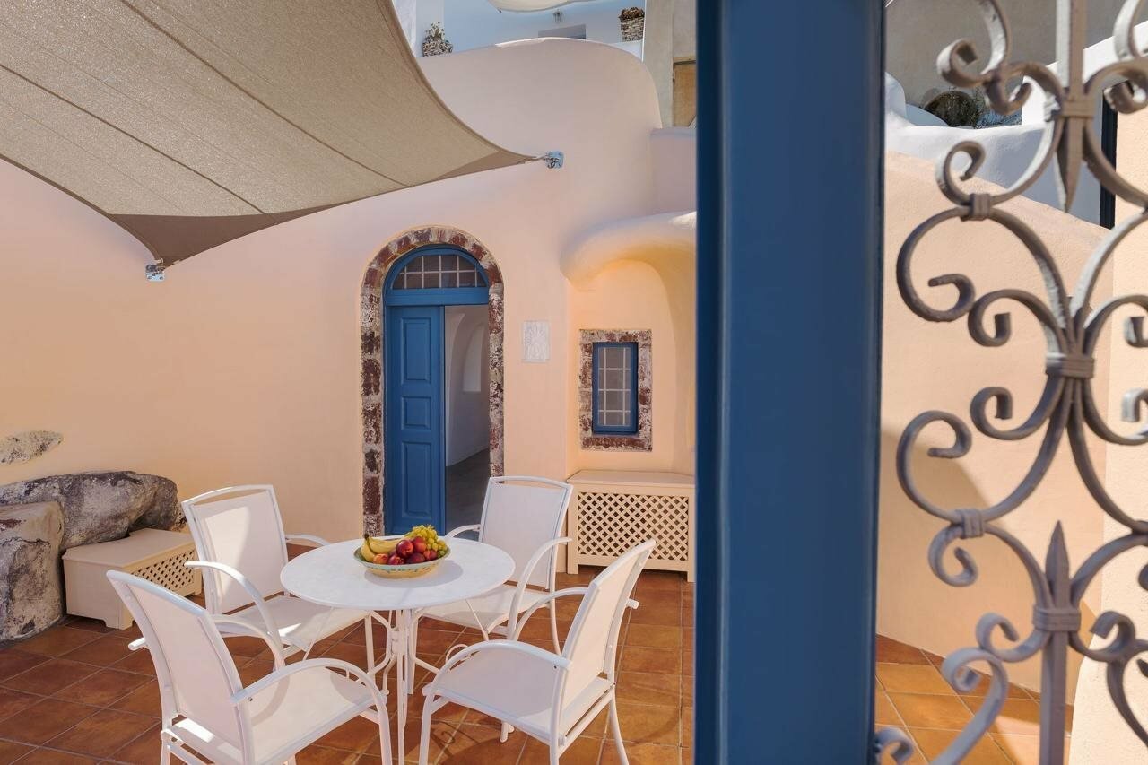 Фото Horizon Aeifos Suites