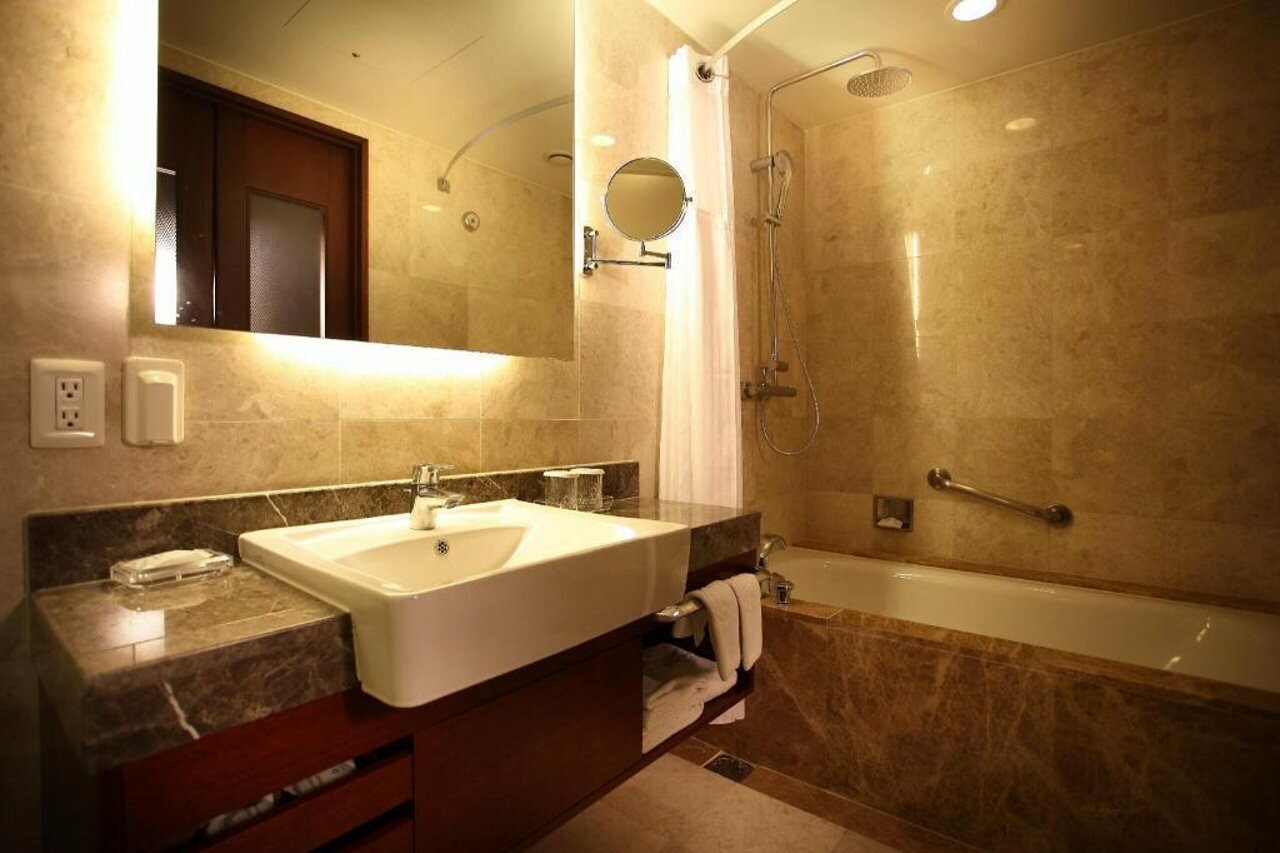 Фото Koreana Hotel