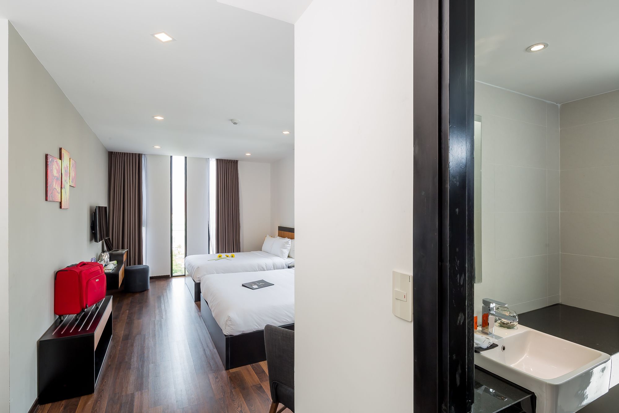 Фото Platinum Danang Hotel