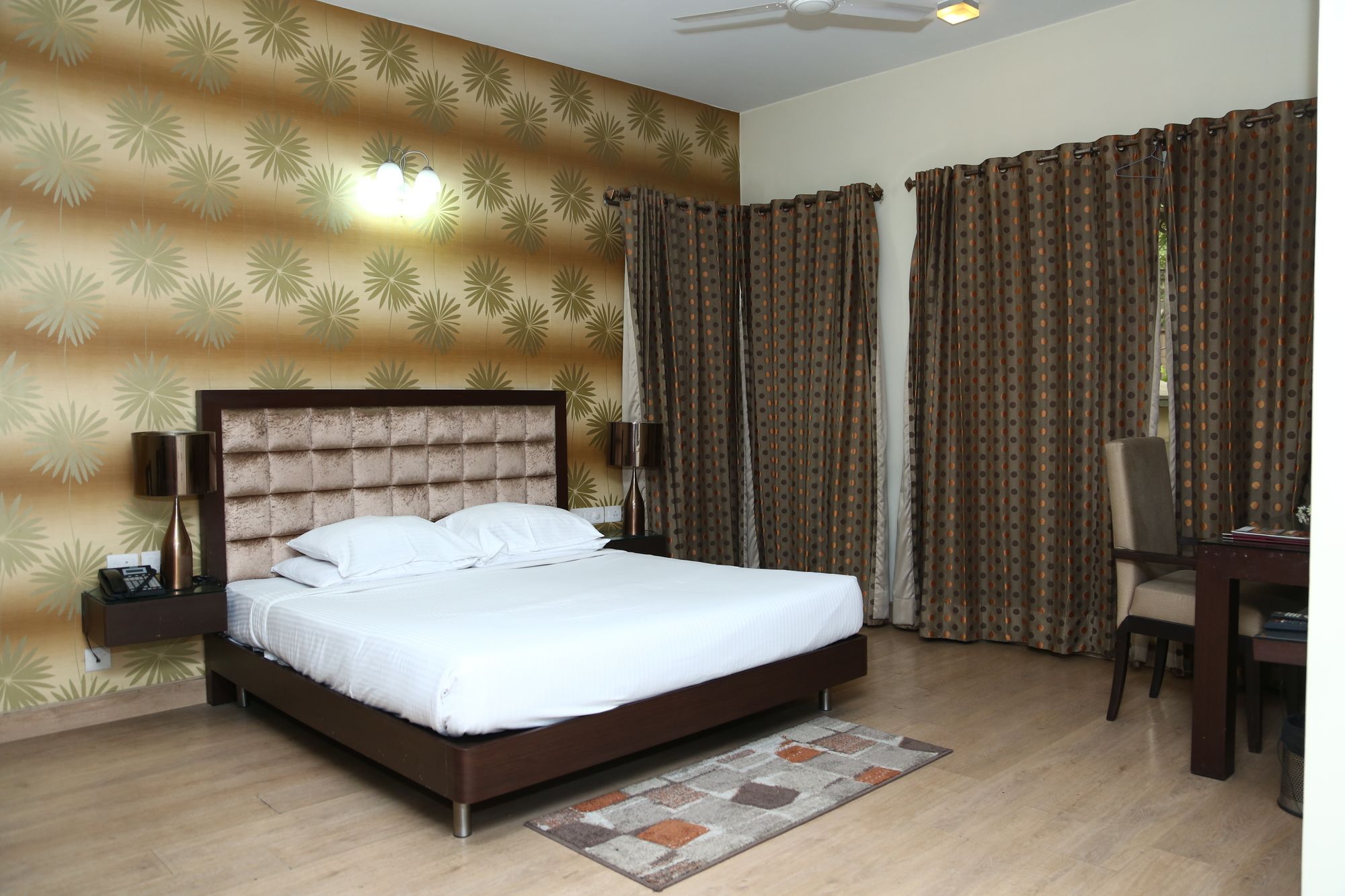 Фото Imperial Apartments