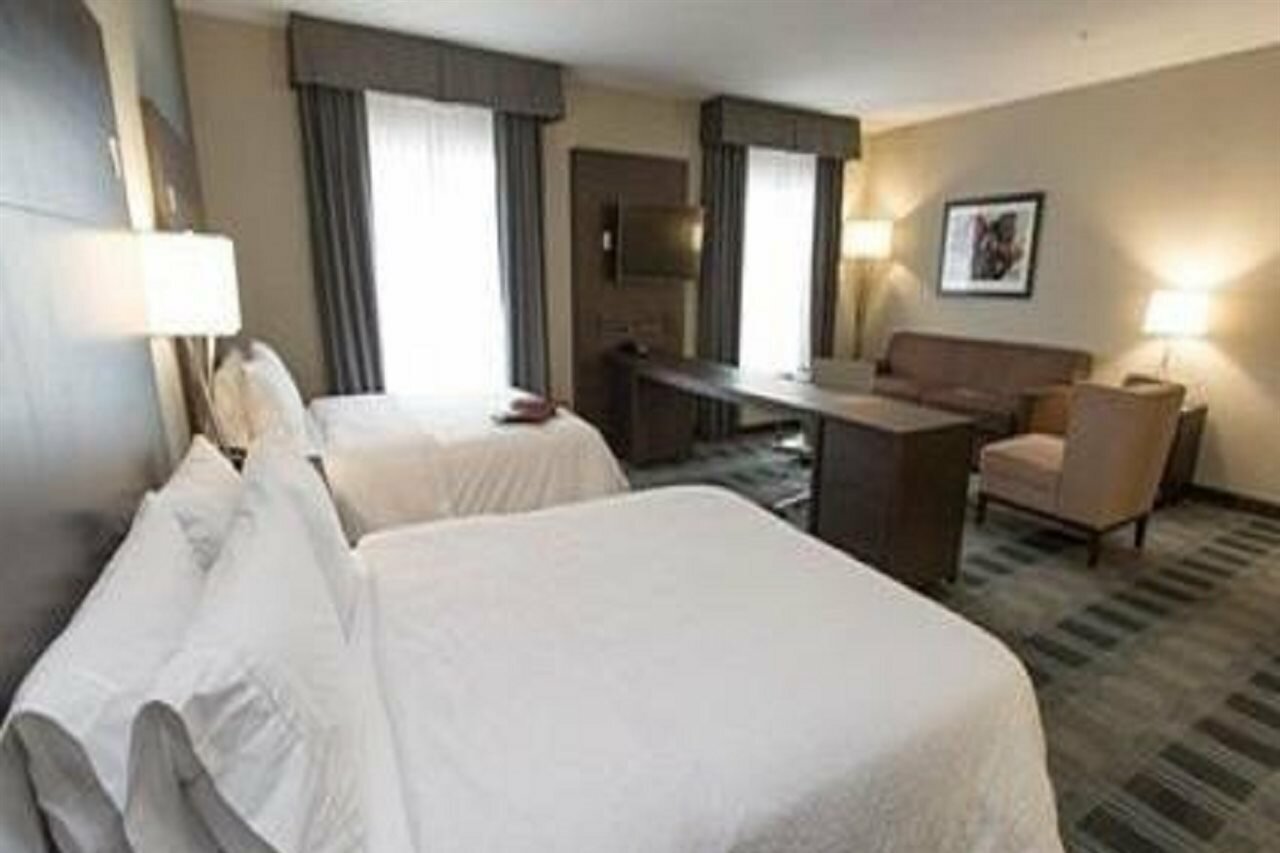 Фото Hampton Inn & Suites Oklahoma City Airport