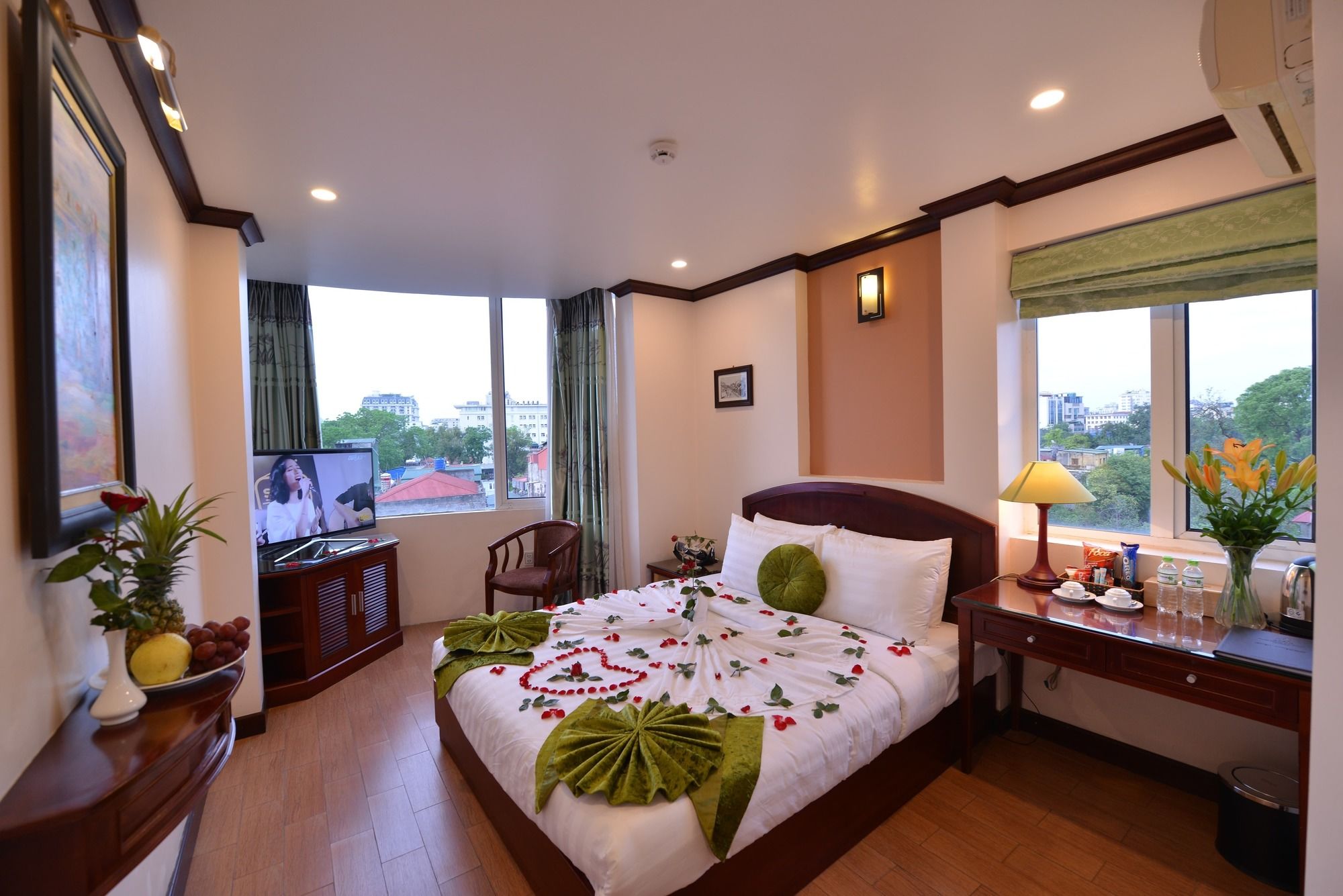 Фото Blue Ha Noi Inn Legend Hotel