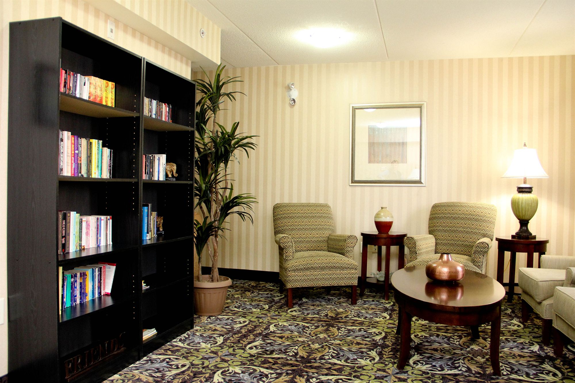 Фото Staybridge Suites London