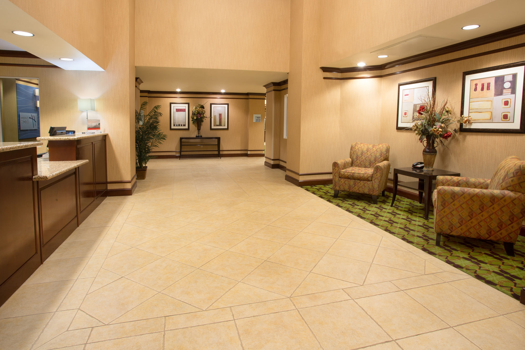 Фото Holiday Inn Express Yreka-Shasta Area, an Ihg Hotel