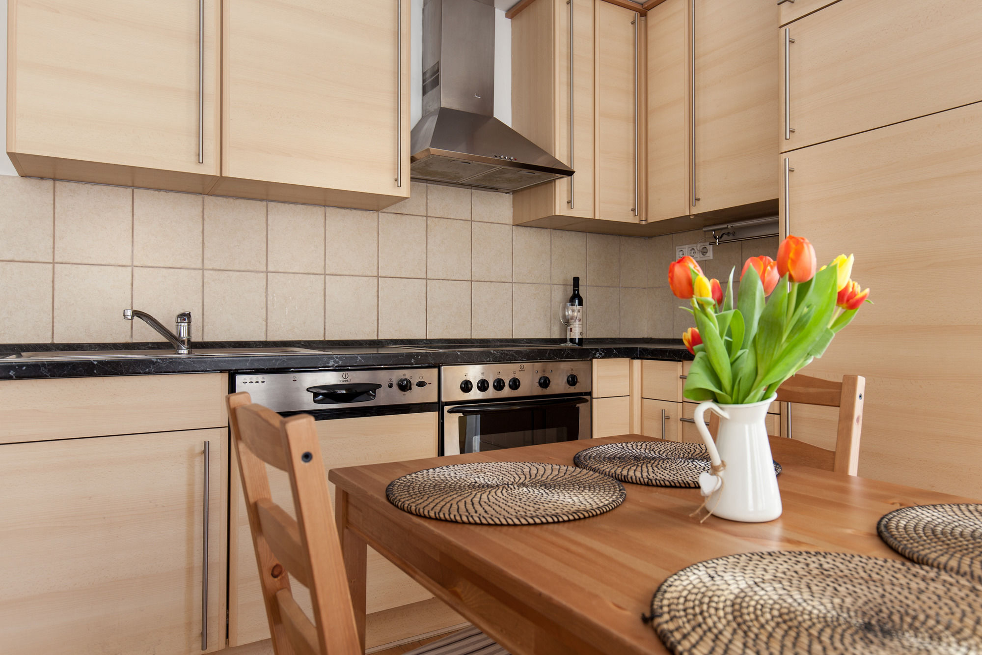 Фото Town Hall Apartments