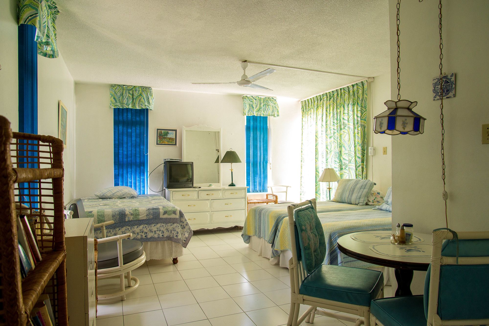 Фото Montego Bay Club Beach Resort