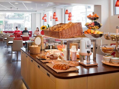 Внешний вид отеля Ibis Lausanne Centre в Лозанне, фото 3