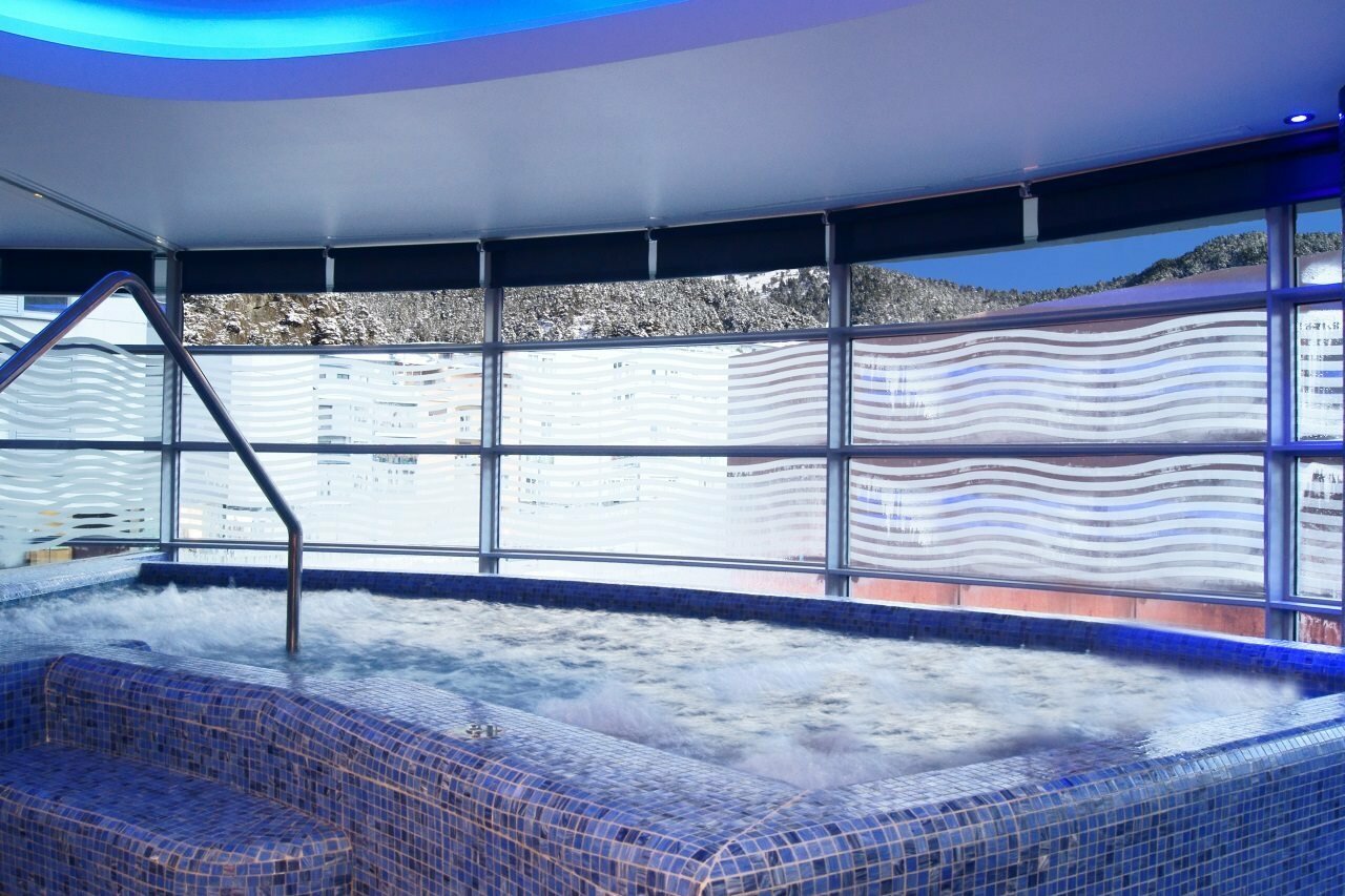 Фото Yomo Centric