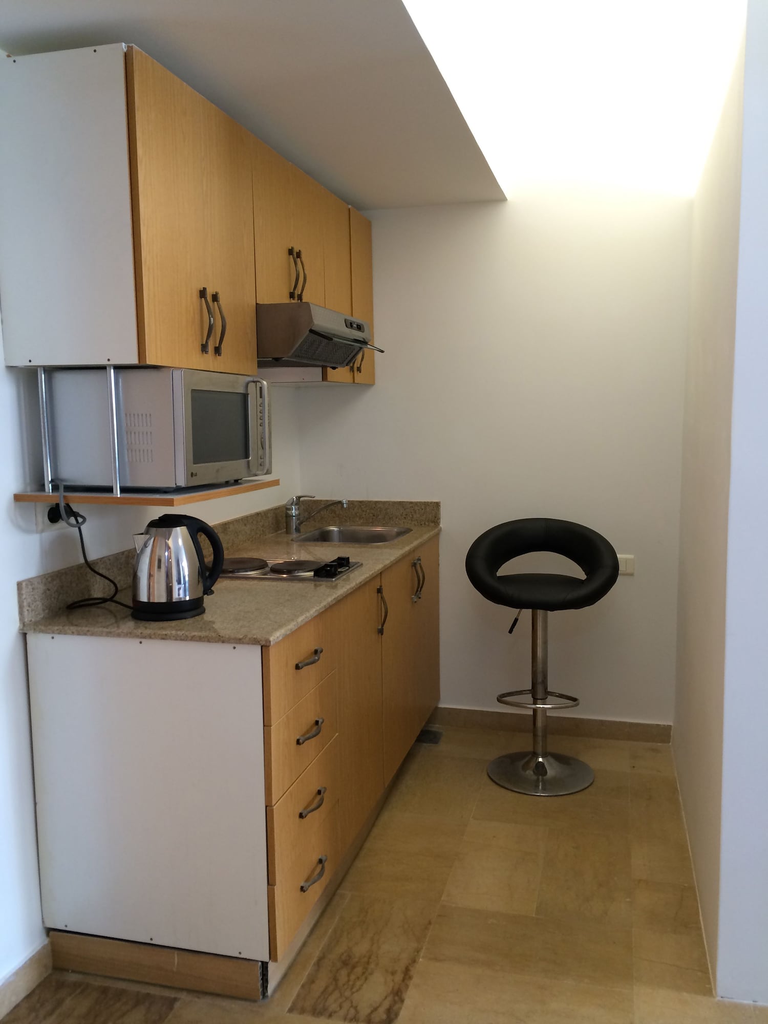 Фото Bliss 3000 Furnished Studios