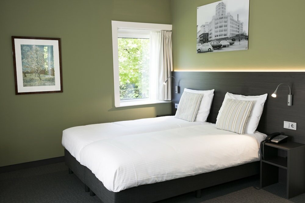 Фото Hotel Parkzicht Eindhoven