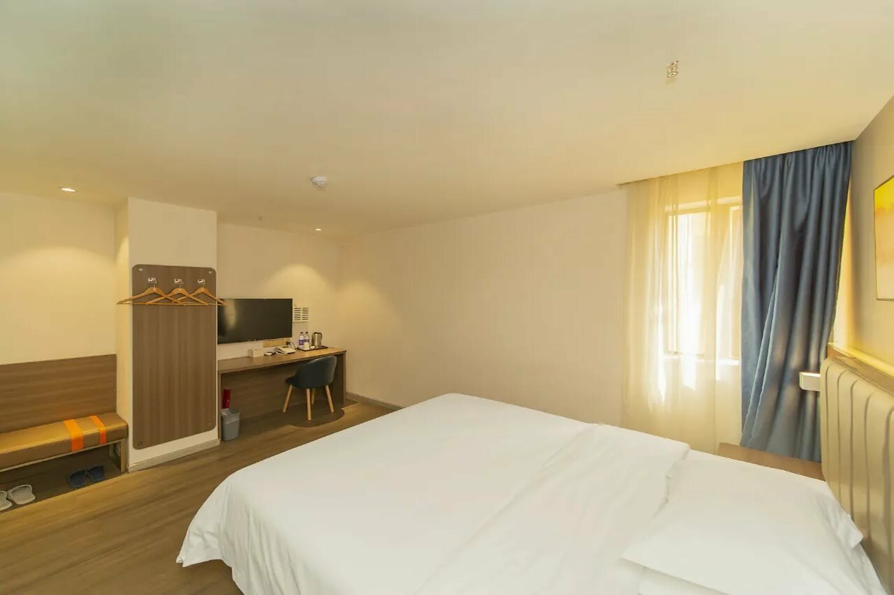 Фото 7 Days Inn South of Yulin Street