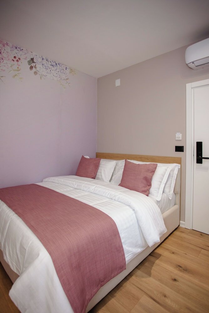 Фото Oro Inn Hotel