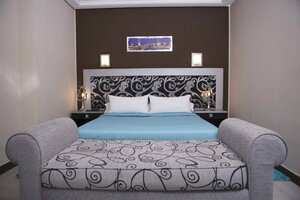 Гостиница Hotel Jardy - Aéroport