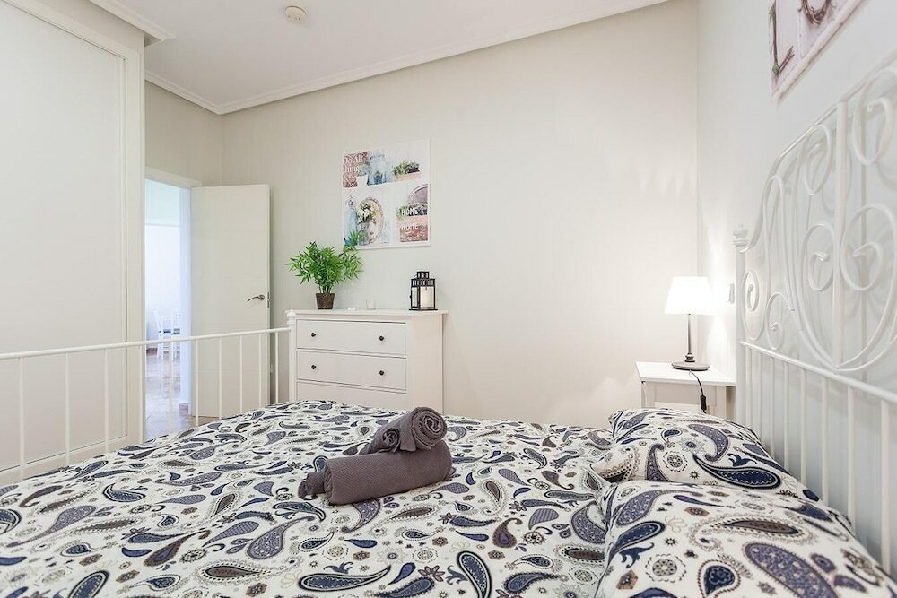 Фото Stunning Urban Apt. Historic District - Sol