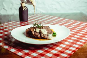 Capri (223B/1, Sheikh Zayed Road, Dubai), restaurant